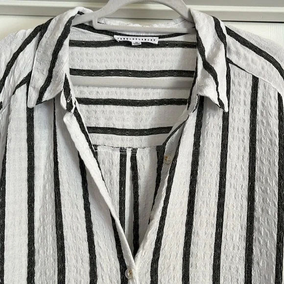 Jane + Delancey blouse. Button front. Tab sleeves. Black/ white stripe. 2x. - Picture 4 of 8